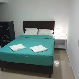 En Apartamento Central, Cerca De Sitios Turisticos Jardin Botanico Y Metro Estacion Universidad Medellín